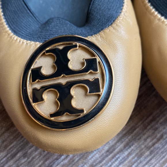 Tory Burch Alice Ballet shoes size 6M - Picture 3 of 4